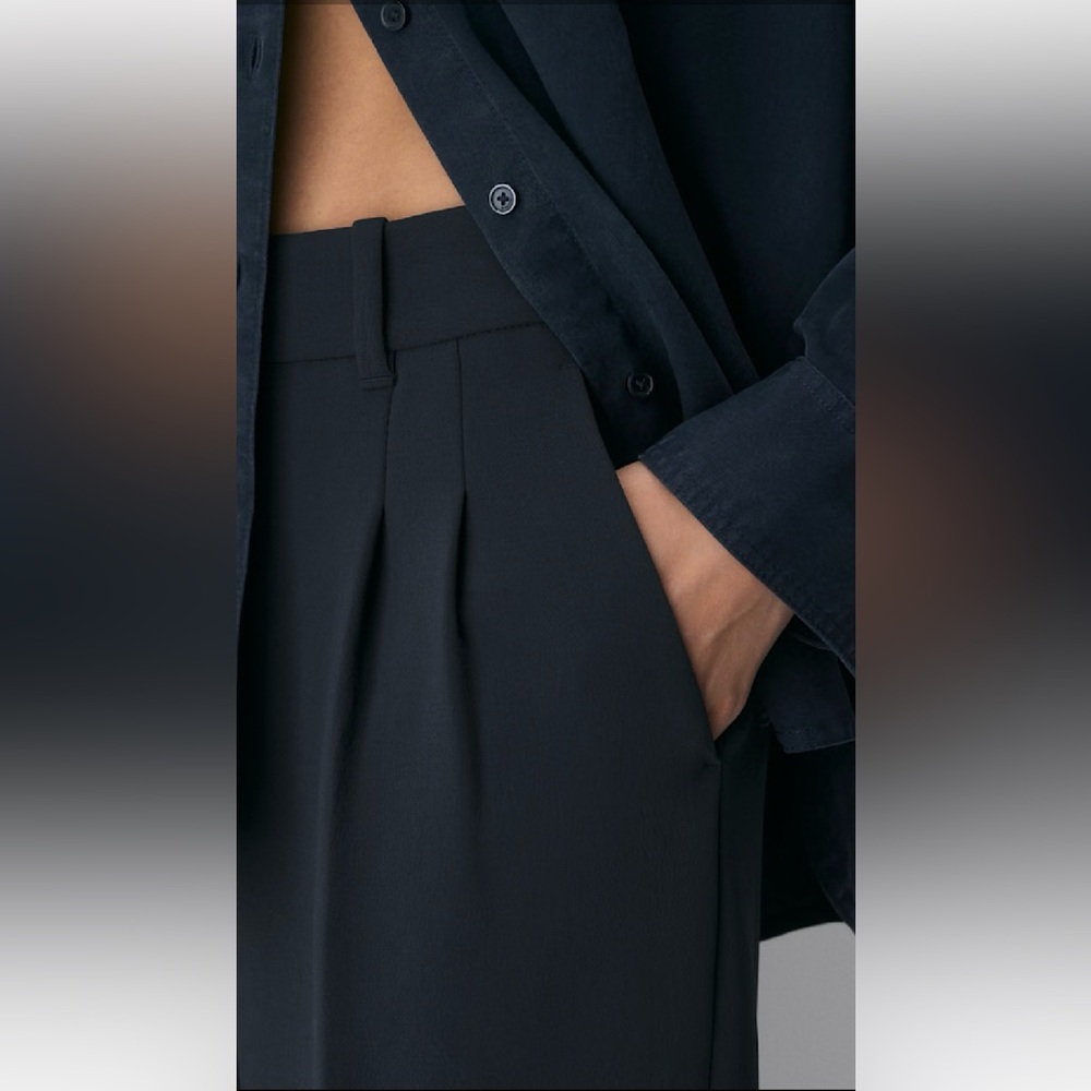 Bundle of Wilfred Pants - Picture 5 of 9